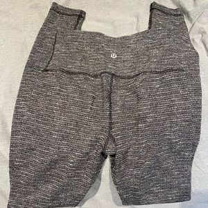 High rise Lululemon wunder under pants size 4.